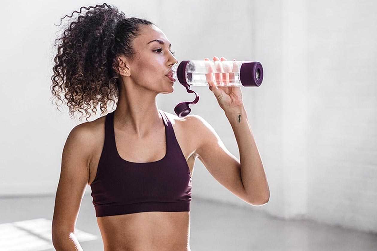 BlenderBottle introduces its slim and sleek Mantra glass shaker Stack3d