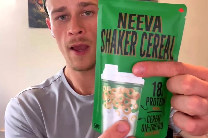 Neeva Shaker Cereal Apple Jacks
