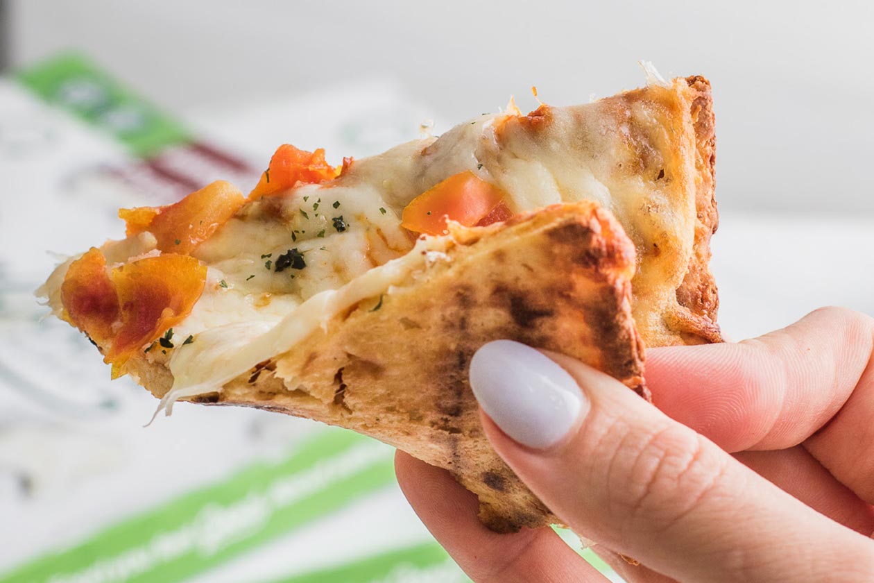 real good cauliflower protein pizza