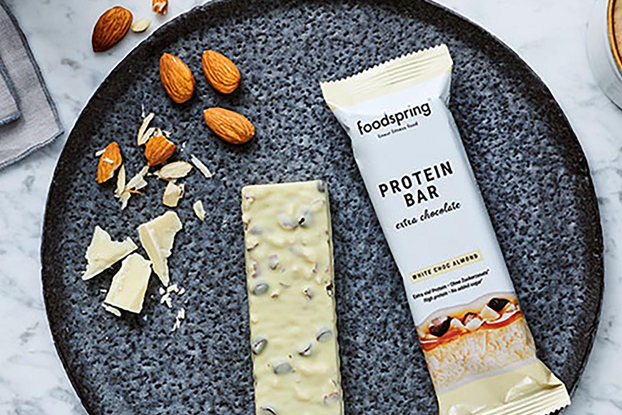 foodspring protein bar extra chocolate